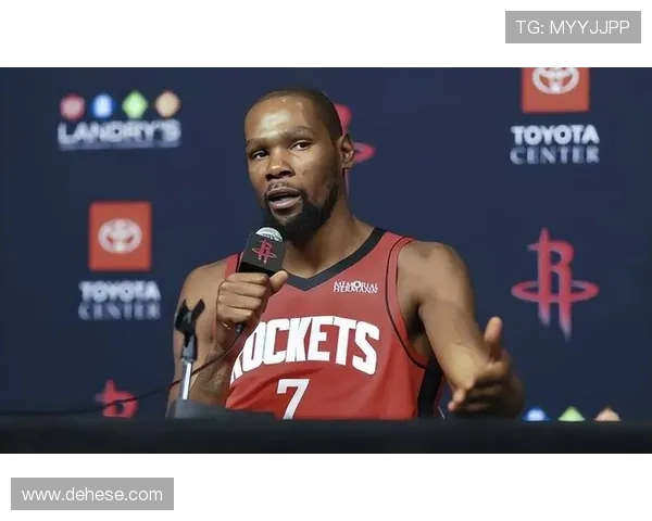 杜兰特三节轰下26分火箭主场全队发力大胜绿军强势豪取三连胜 杜兰特三节轰下26分火箭主场全队发力大胜绿军强势豪取三连胜