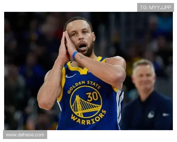 库里轰下二十八分带动全队火力勇士强势力克太阳巩固季后赛形势