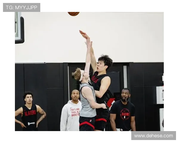 杨瀚森17分钟内积极出手11次展现随时助力球队的拼搏精神